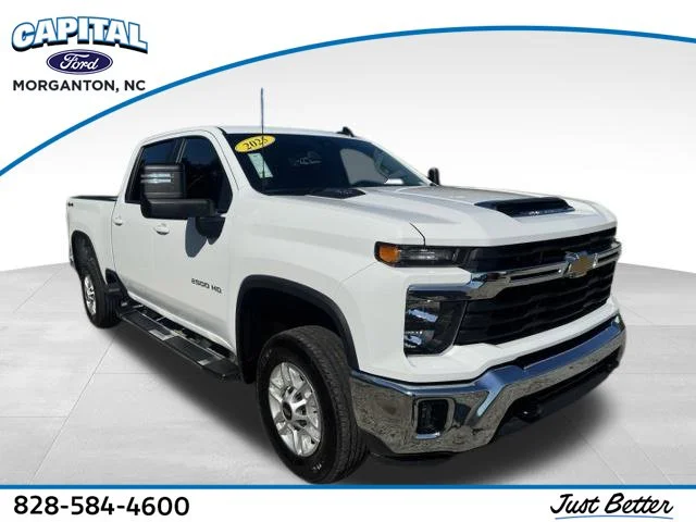 Used 2025 White Chevrolet LT image 1