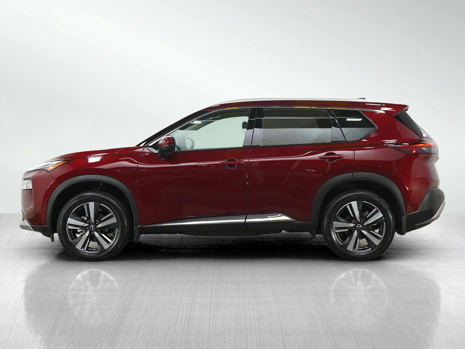 Used 2023 Nissan Rogue Platinum with VIN JN8BT3DD5PW316844 for sale in Wayzata, Minnesota