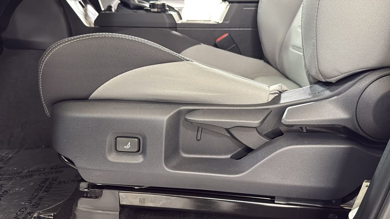 2025 Toyota Tacoma TRD Off Road - Photo 14