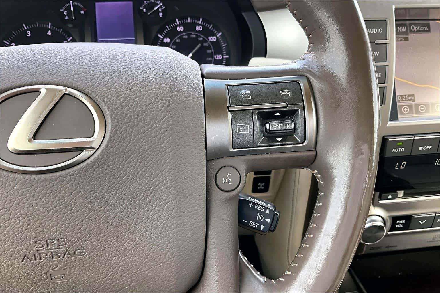 Used 2018 Starfire Pearl Lexus Luxury image 25
