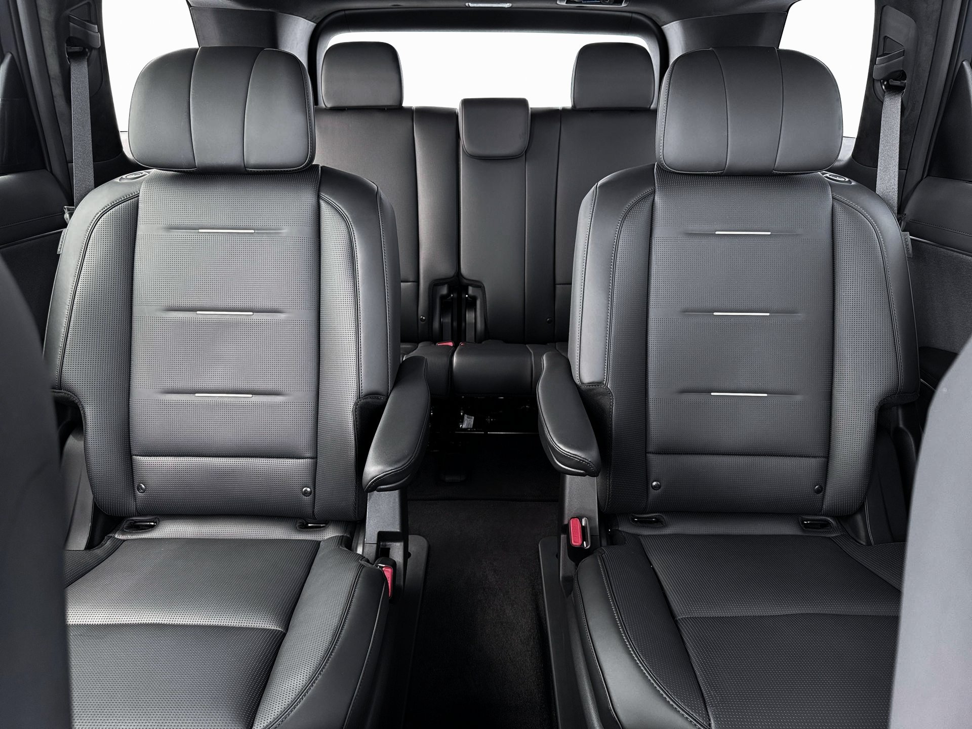 New 2026 Abyss Black Pearl Hyundai Calligraphy FWD image 16