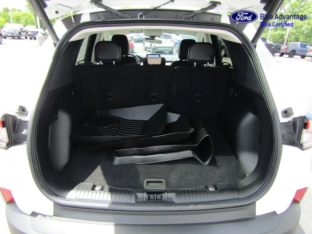 Certified Used 2021 Star White Ford SEL image 26