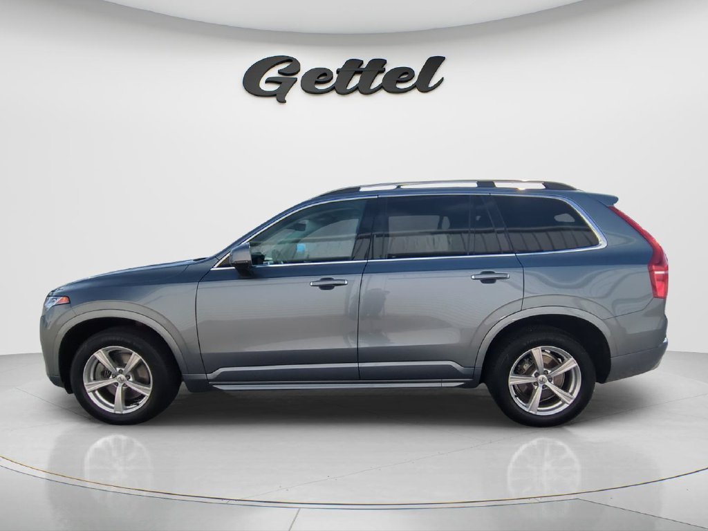 Used 2017 Gray Volvo T5 Momentum image 8