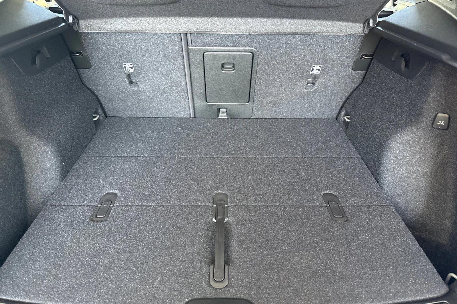 New 2026 Vapour Grey Volvo Plus image 14