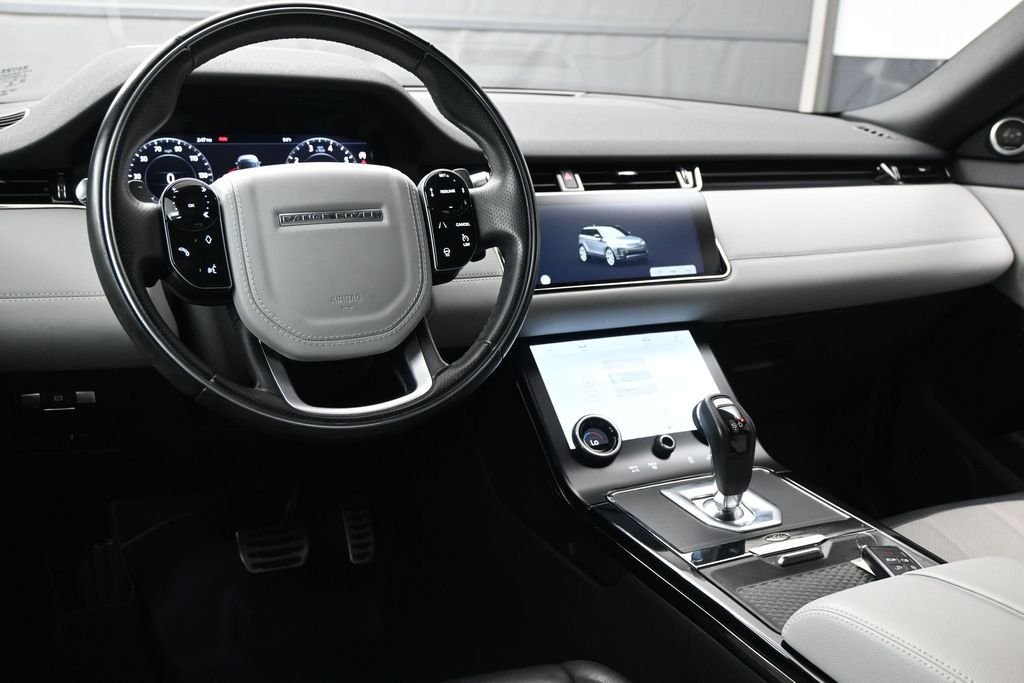 Used 2020  Land Rover First Edition image 7