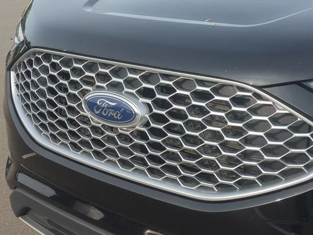 Used 2024 Black Ford SEL image 36