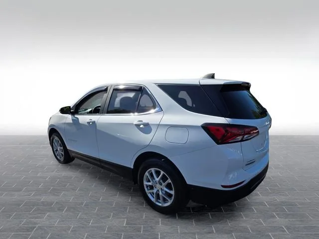 Used 2023 Summit White Chevrolet LT image 6