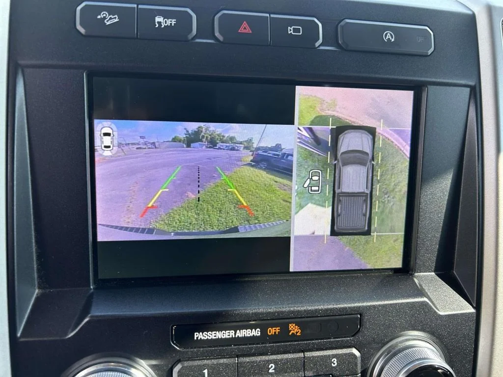Used 2019 Blue Ford King Ranch image 18