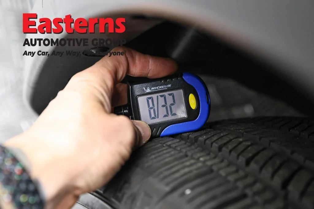 Used 2025 Blue Nissan SV image 28