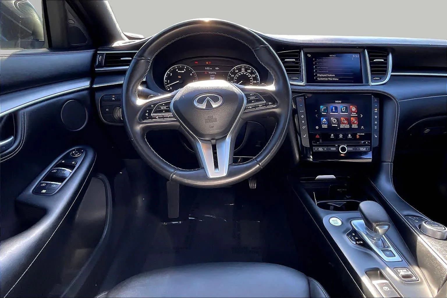 Used 2022 Black Obsidian INFINITI LUXE image 6