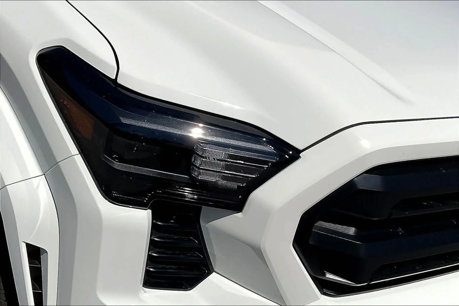 New 2026 Ice Cap Toyota SR5 image 13