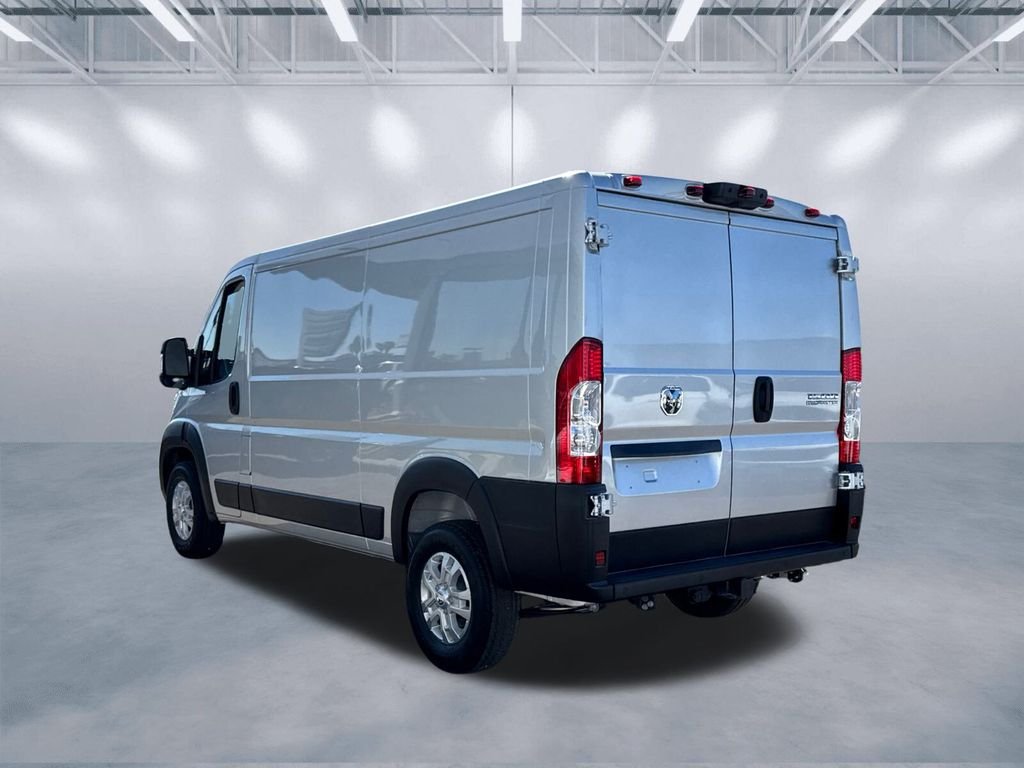 New 2026 Bright Silver Metallic Clear-Coat Exterior Paint RAM Low Roof image 4