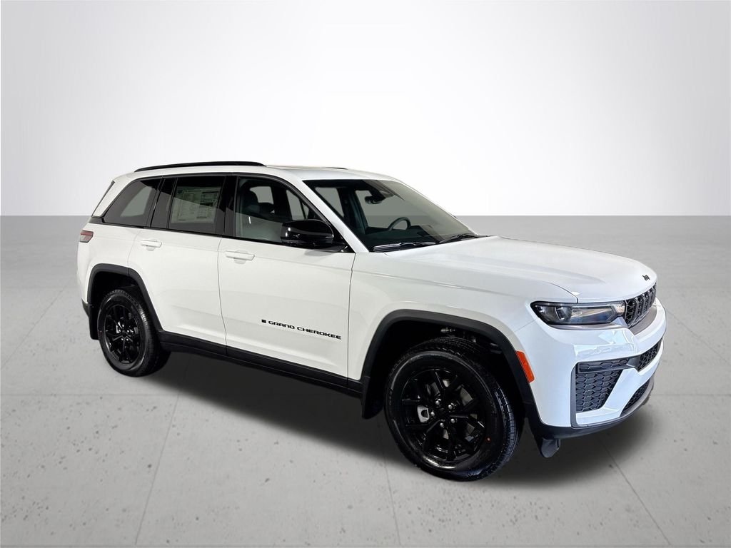 New 2026 Bright White Clear-Coat Exterior Paint Jeep Altitude image 4