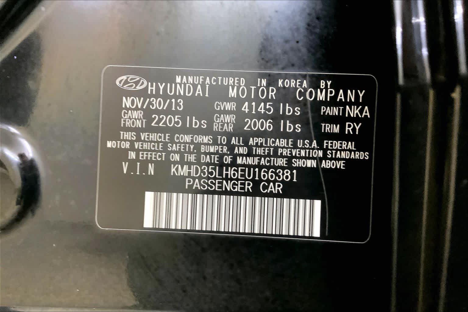 Used 2014 Black Noir Pearl Hyundai  image 36