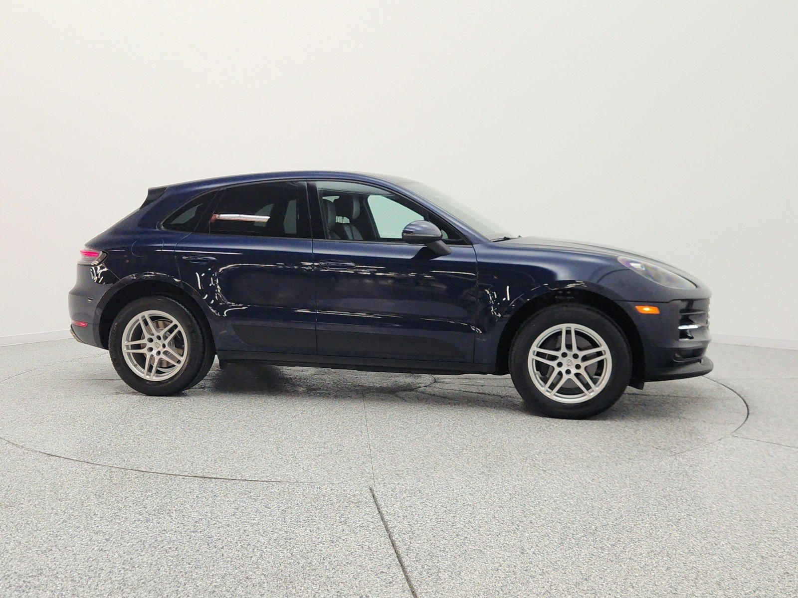 Used 2020 Volcano Grey Metallic Porsche AWD image 4