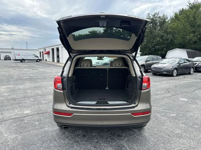 Used 2018 Brown Buick Essence image 22