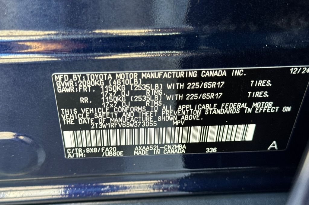 Used 2025  Toyota XLE image 36
