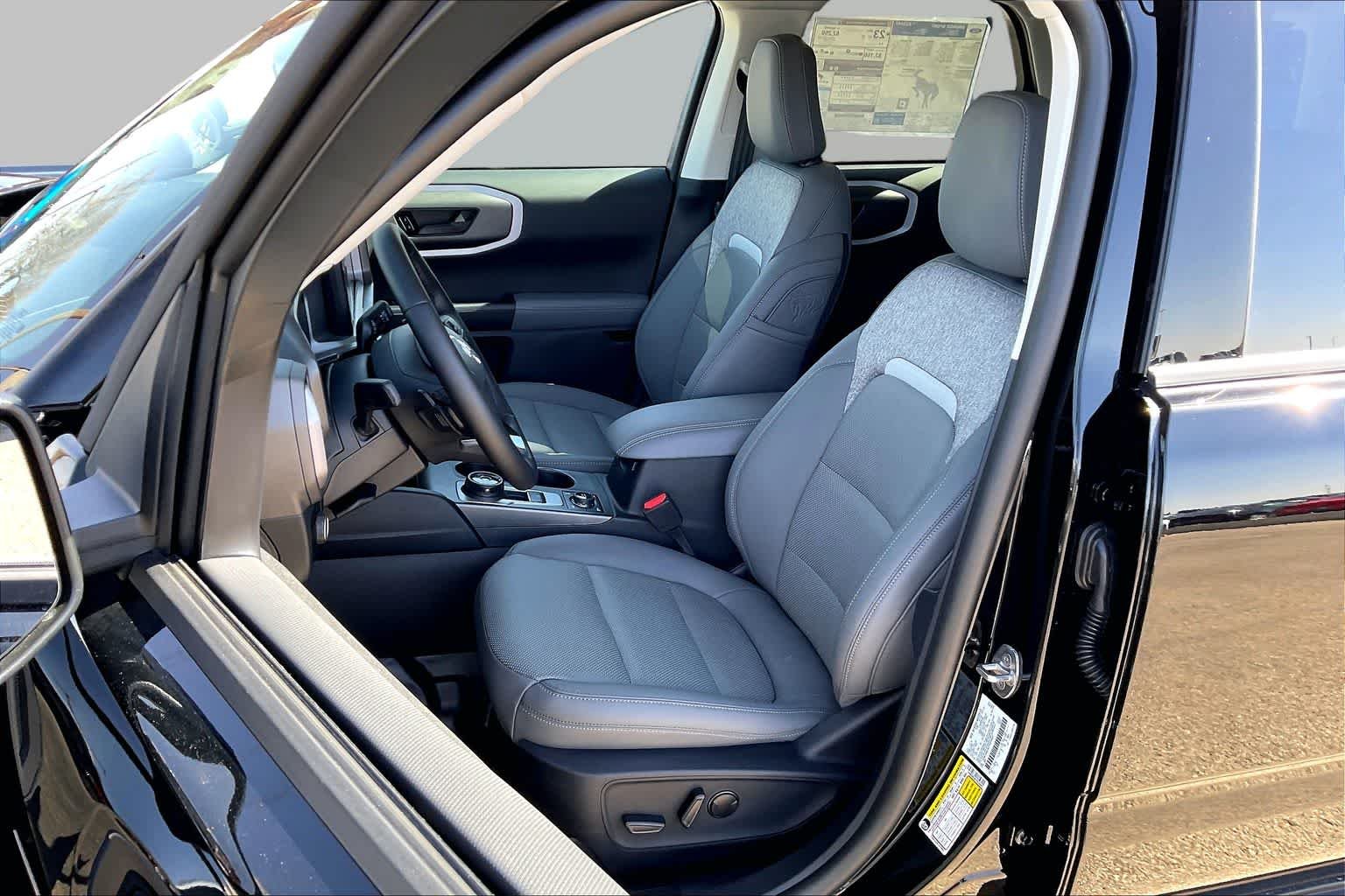 New 2026 Shadow Black Ford Badlands® image 9