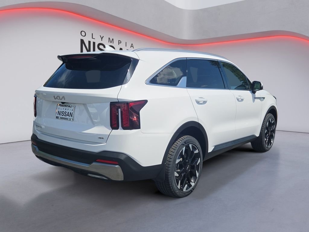 Used 2025 White Kia X-Line EX image 5