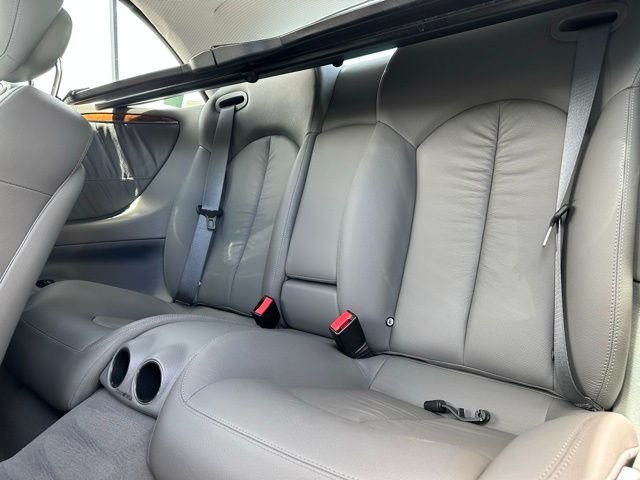 Used 2008 Gray Mercedes-Benz CLK 550 image 16