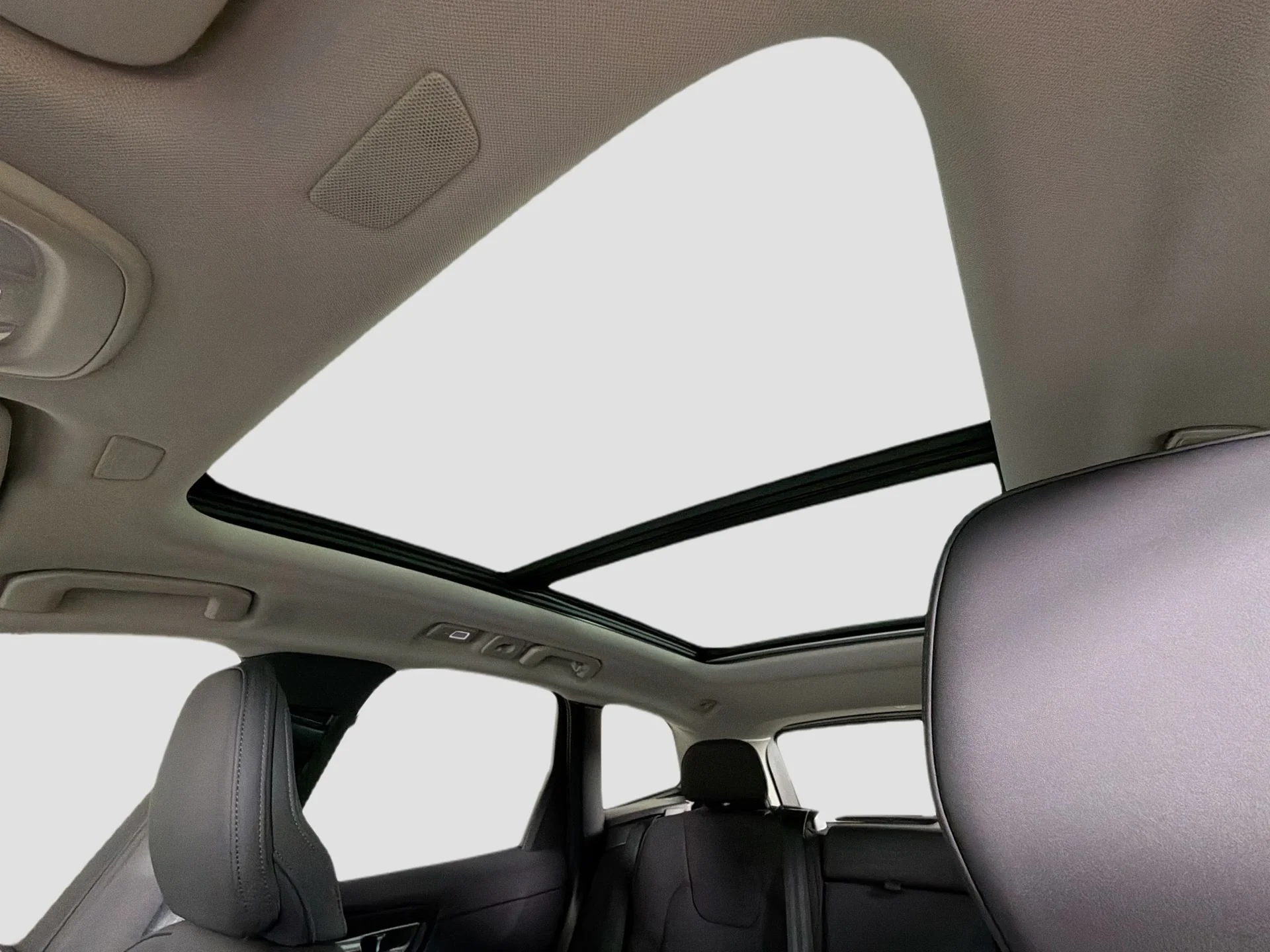 New 2026 Forest Lake Volvo Plus image 21