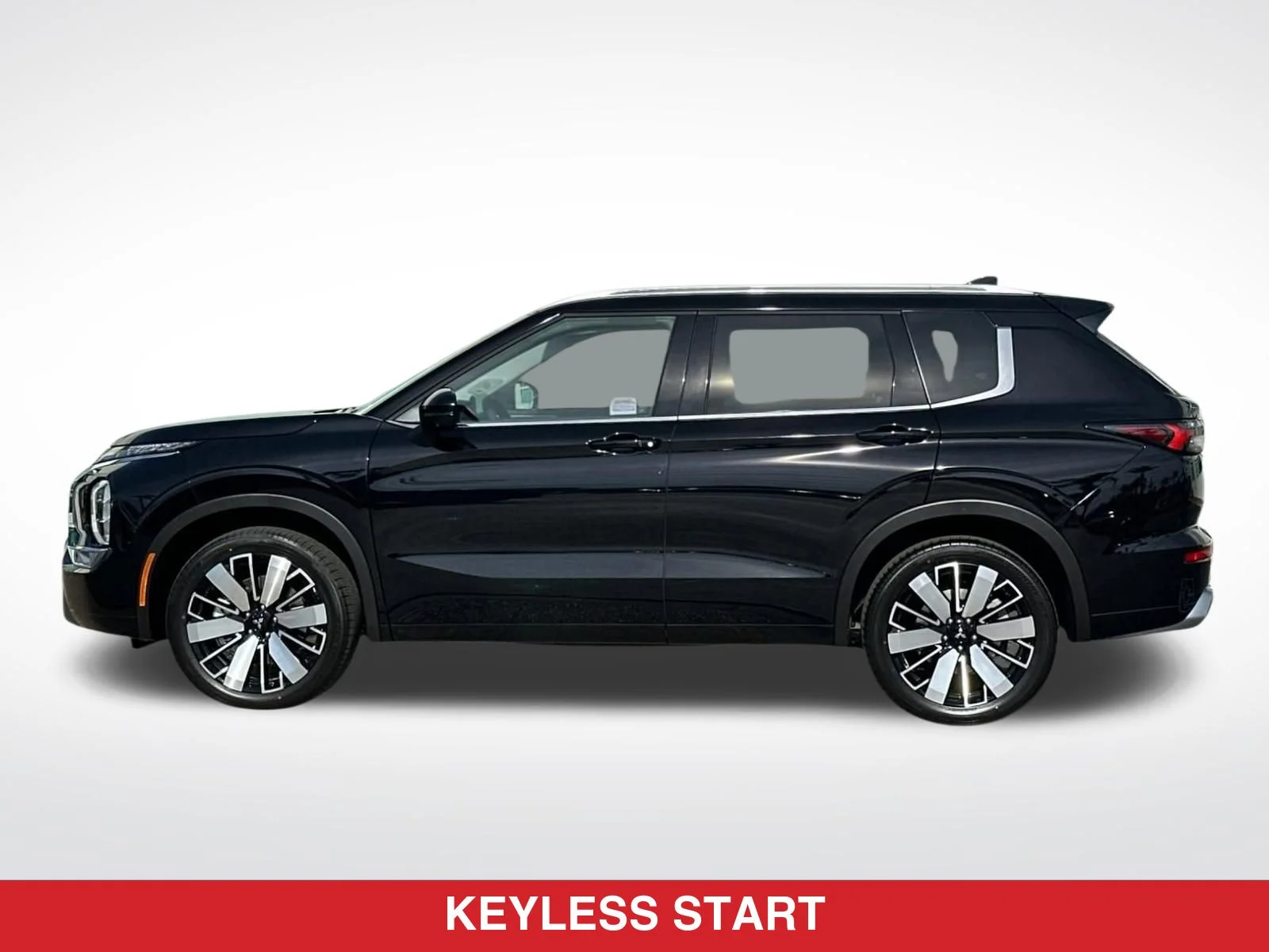 2026 Mitsubishi Outlander SEL - Photo 8