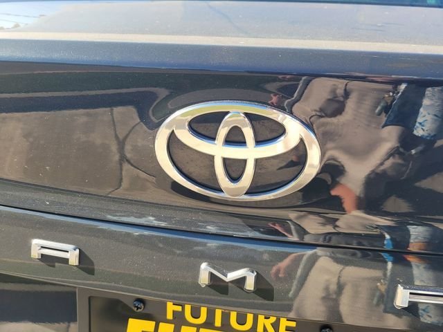 Used 2025  Toyota LE image 10