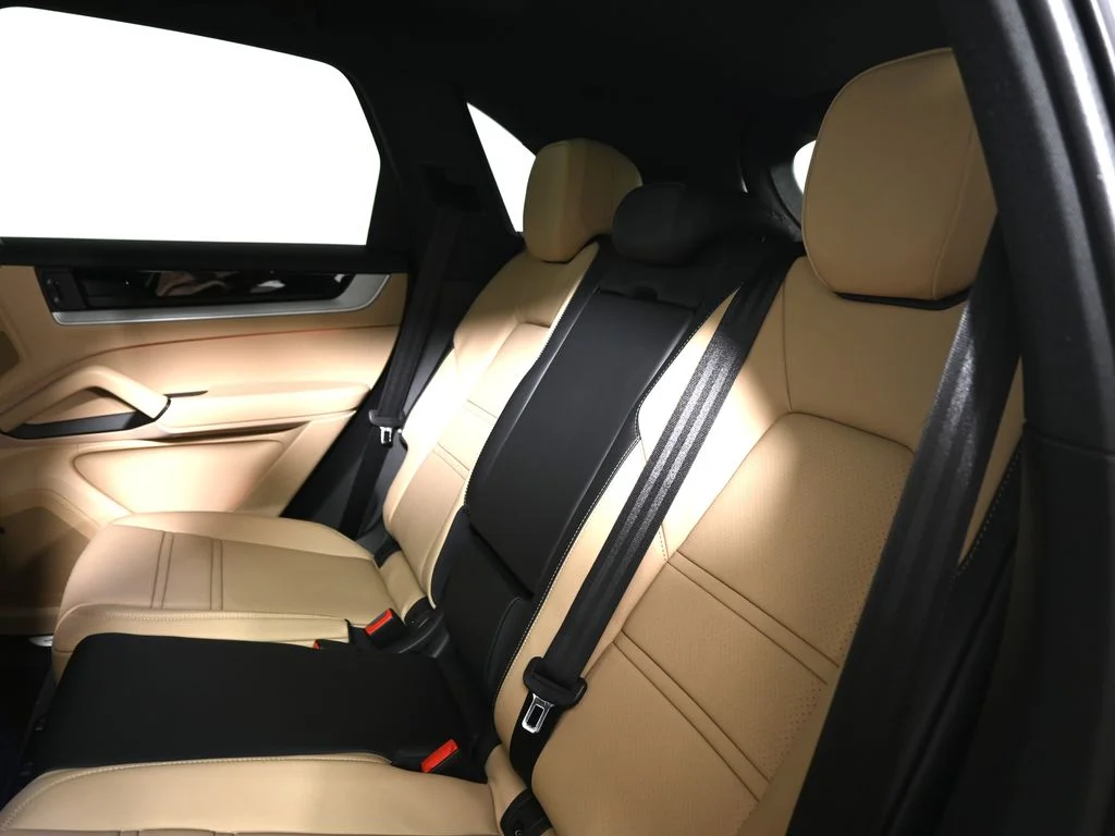 2026 Porsche Cayenne Base - Photo 36