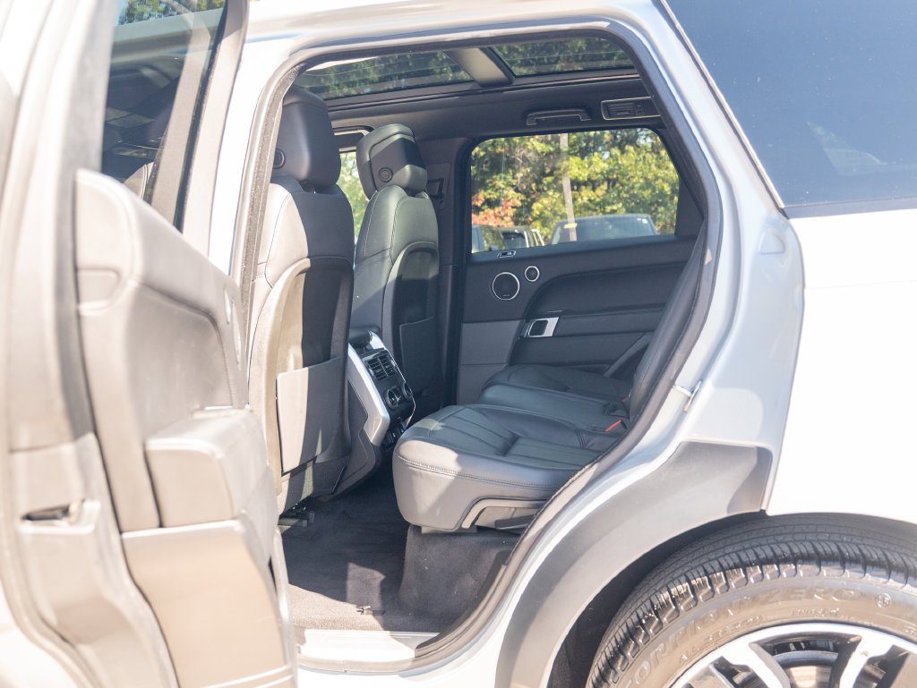 Used 2021 Silver Land Rover HSE Silver Edition image 31