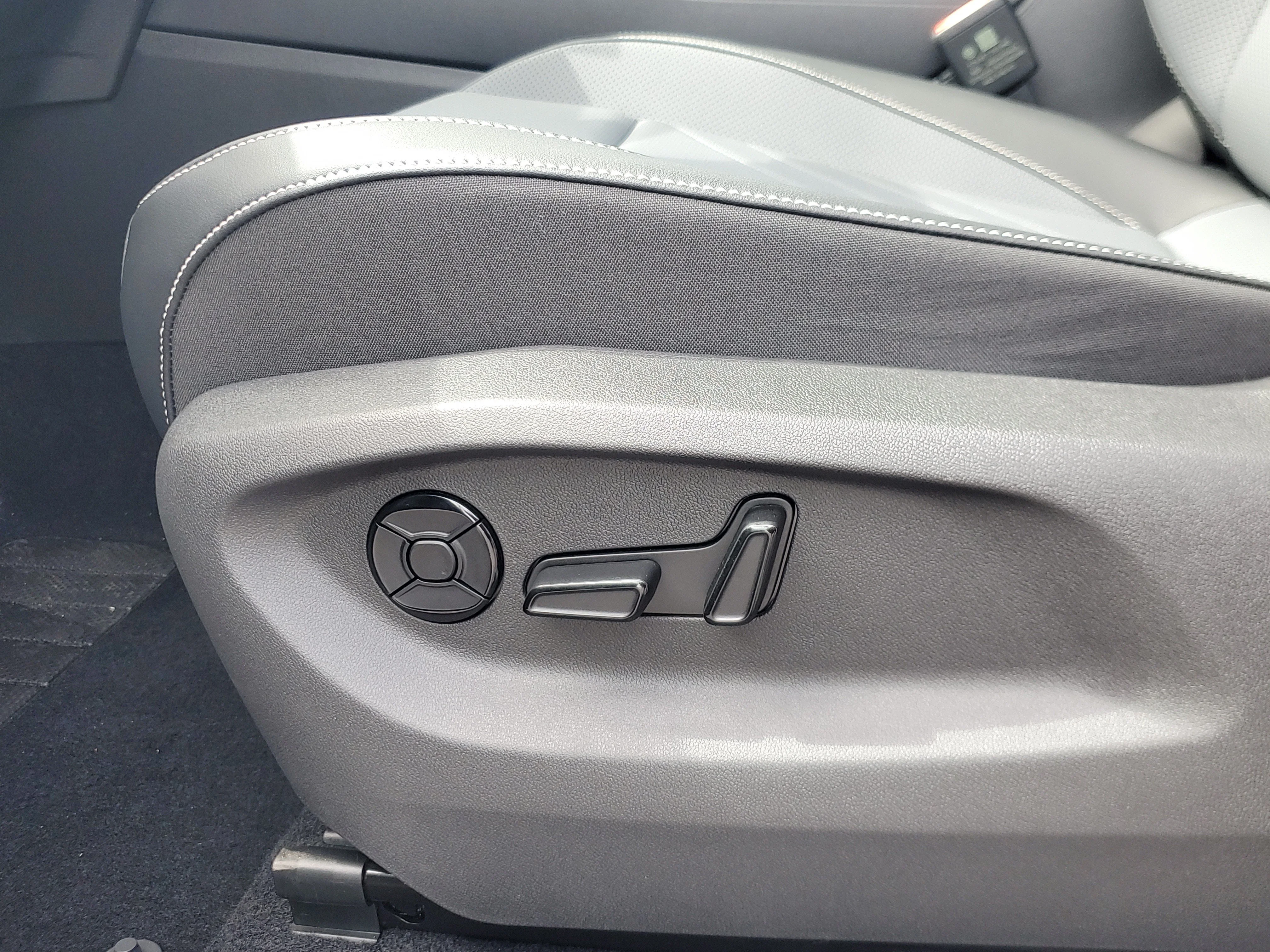 New 2026 Gray Volkswagen SE image 15