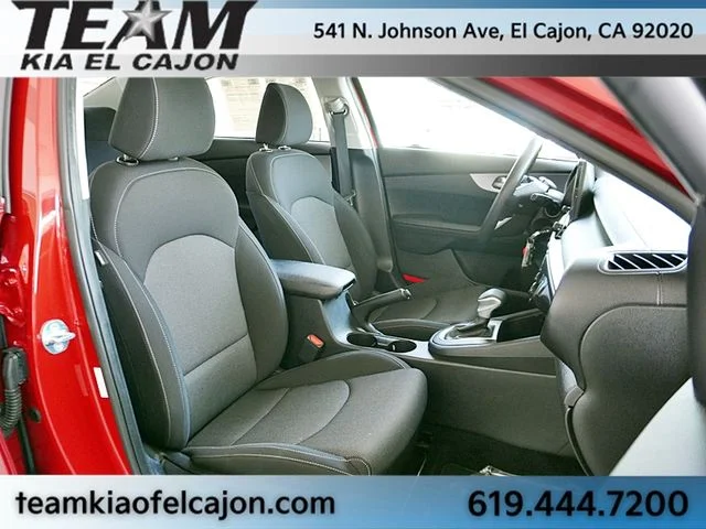 Certified Used 2022 Red Kia LXS image 12