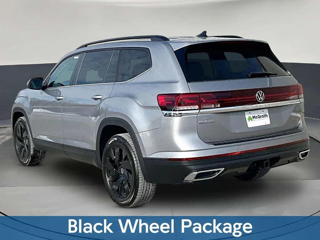 New 2026 Silver Volkswagen SE w/Technology image 3