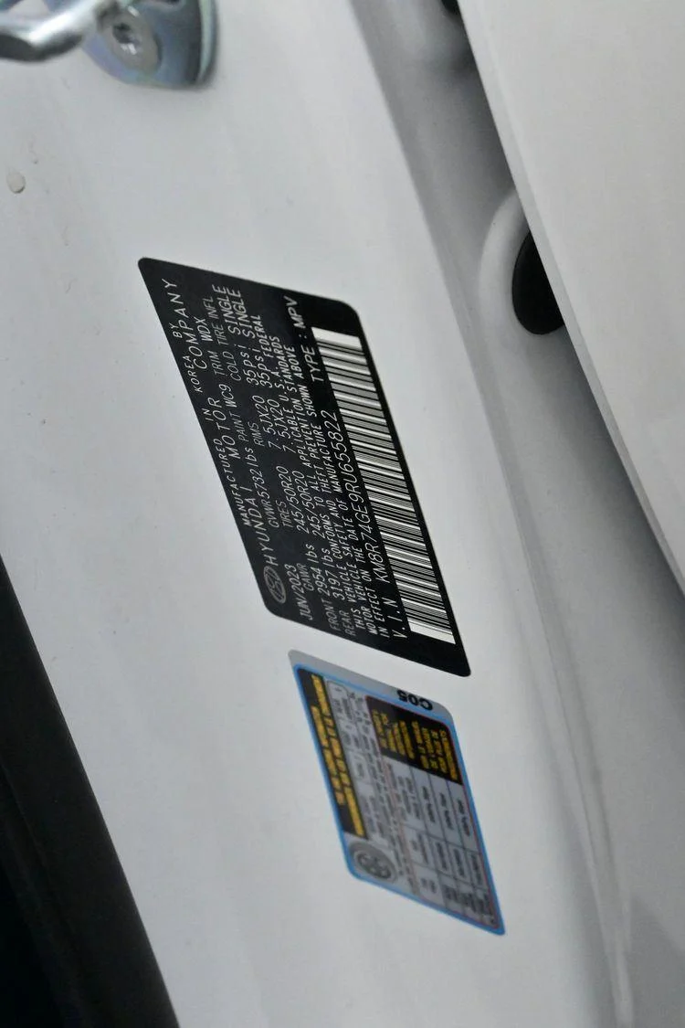Used 2024 Hyper White Hyundai Calligraphy image 45
