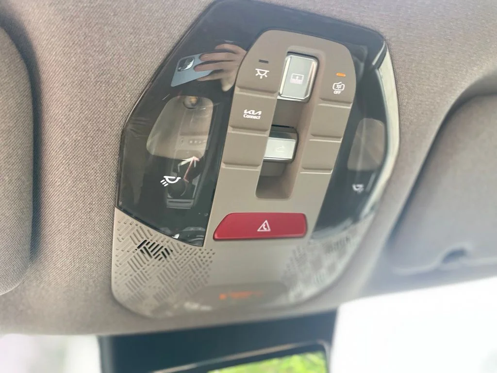 Certified Used 2024 Pebble Gray Kia Land image 20
