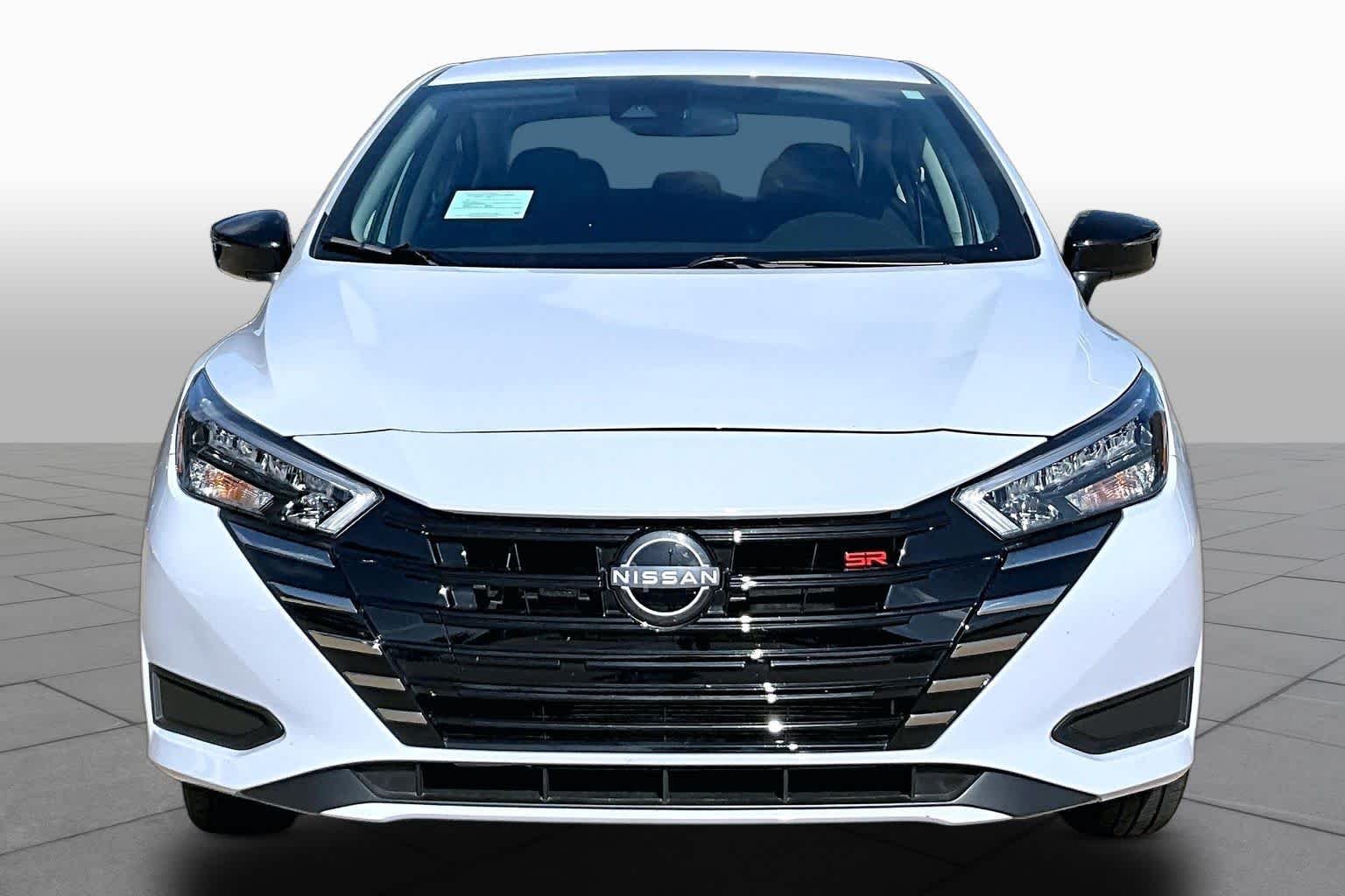 Used 2025 Gray Sky Pearl Nissan SR image 3