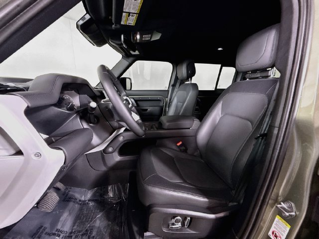 Certified Used 2023 Green Land Rover X-Dynamic SE image 11