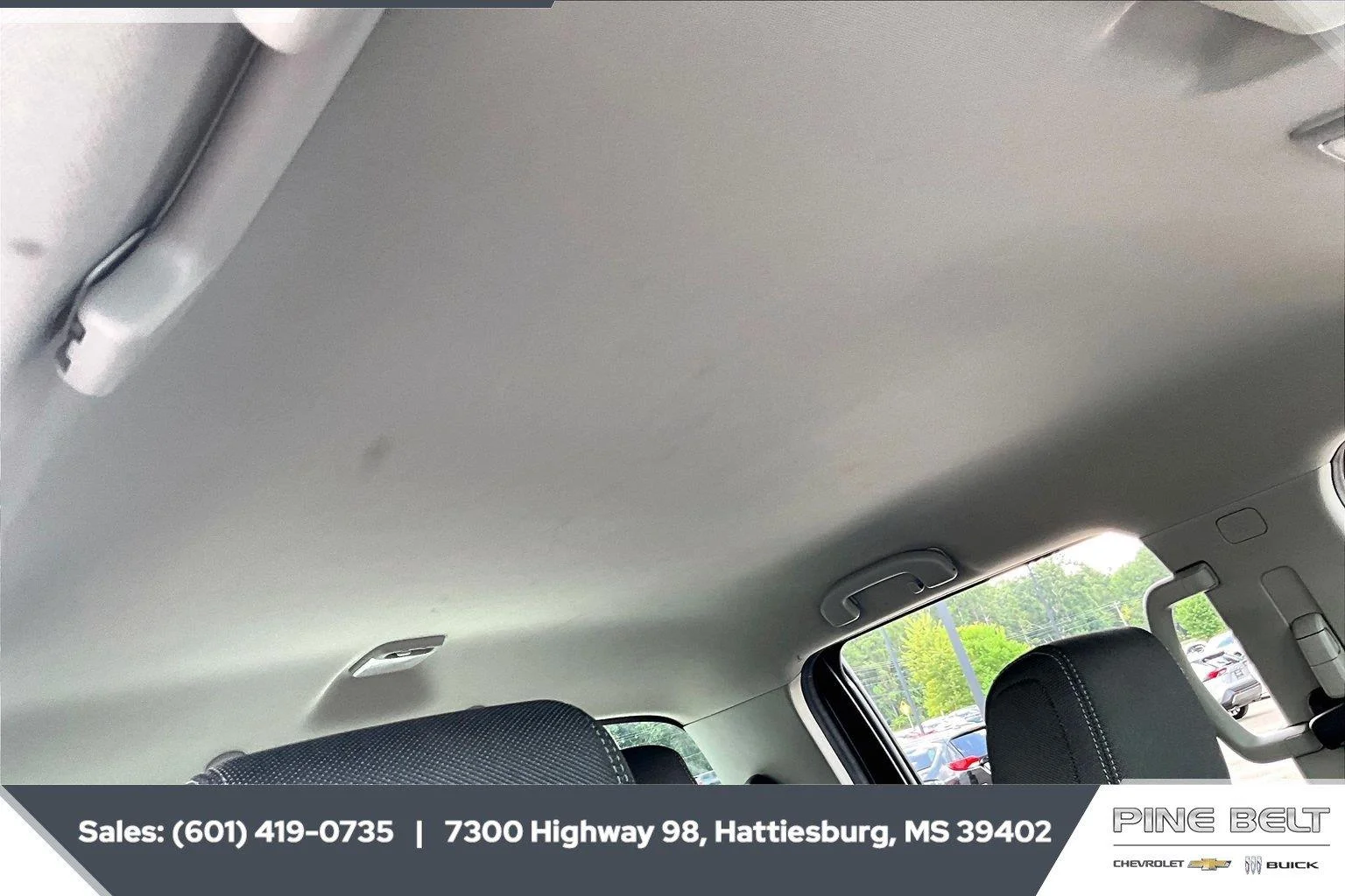 Used 2024 White Nissan SV image 17