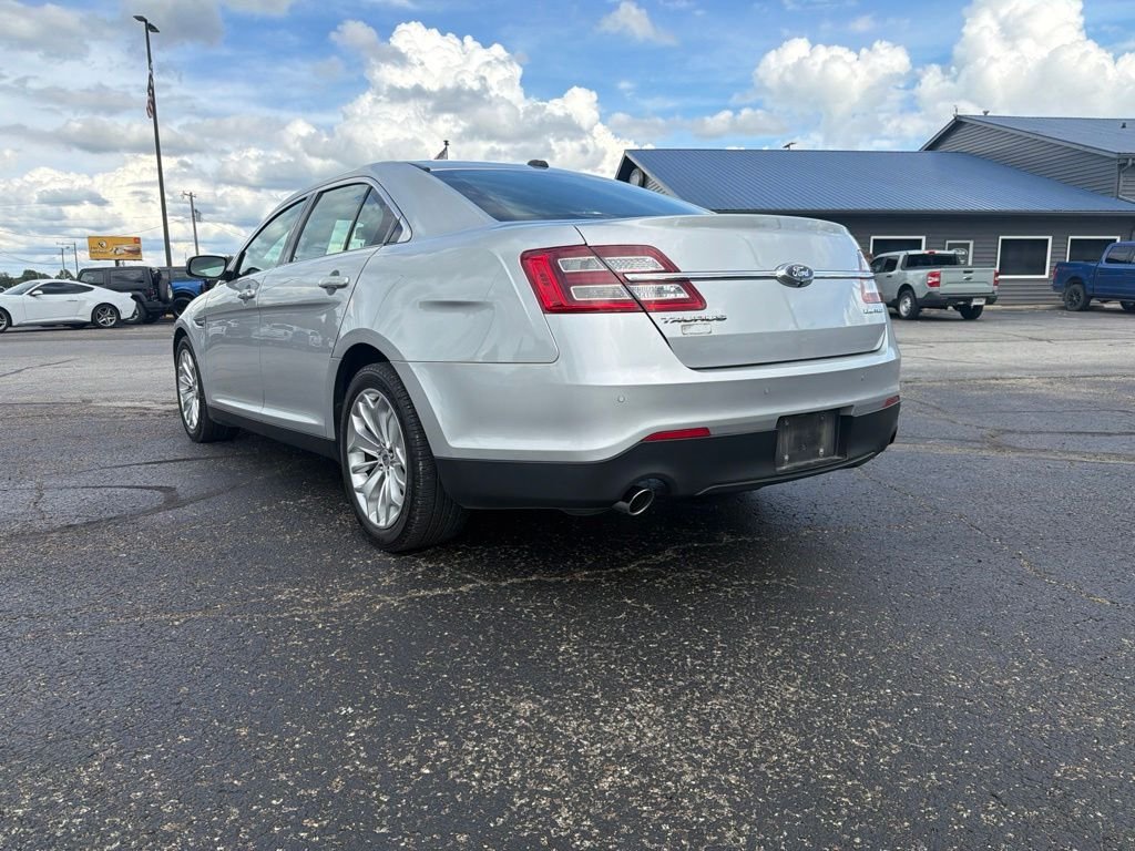 Used 2019 Ingot Silver Ford Limited image 4