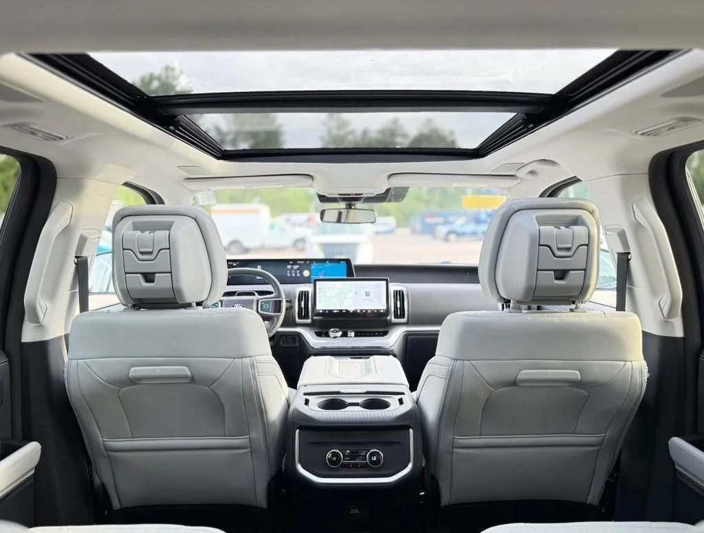 New 2027 Blue Ford Platinum image 31