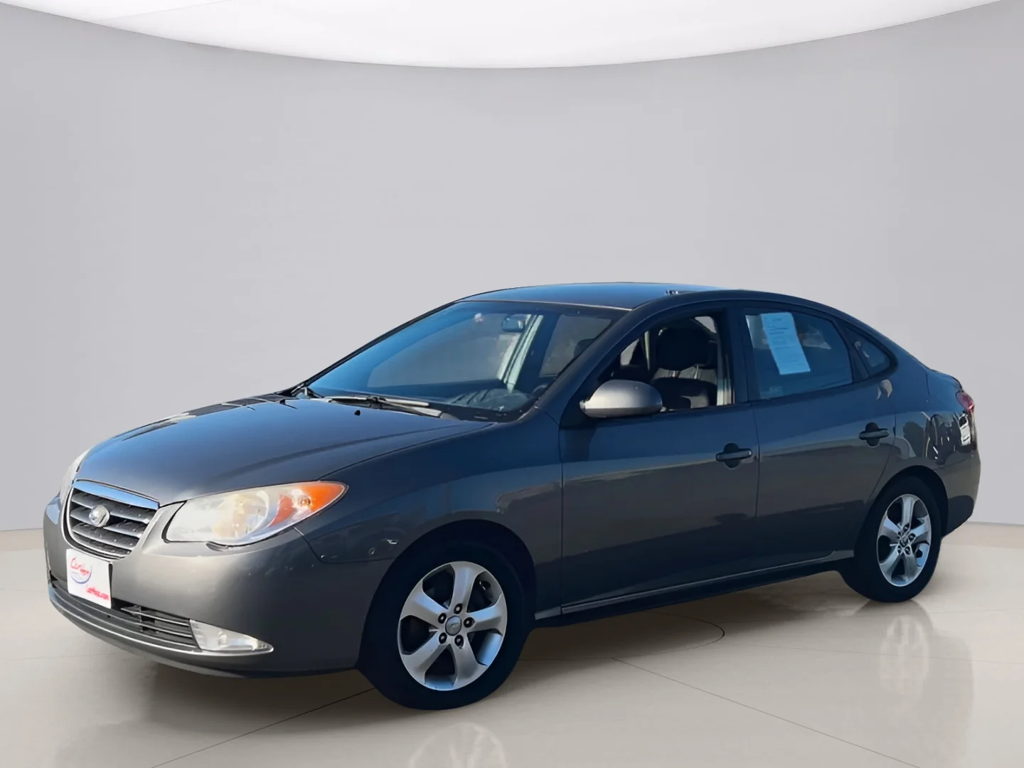 Used 2009 Gray Hyundai SE image 2