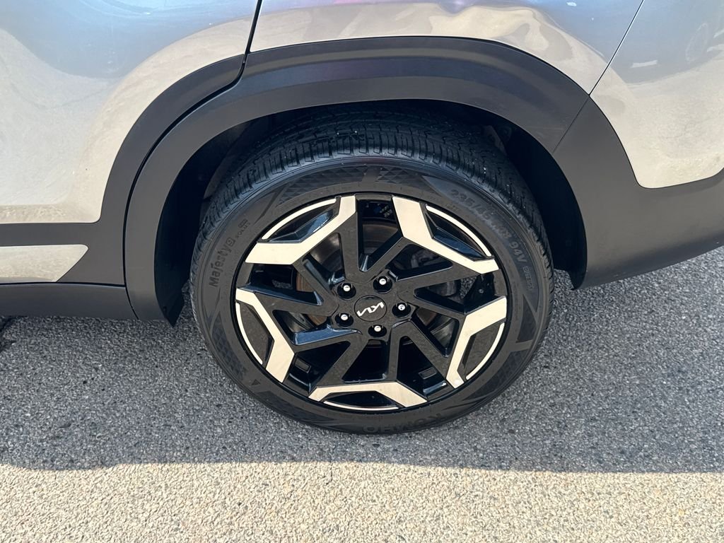 Used 2024 Gray Kia SX image 43