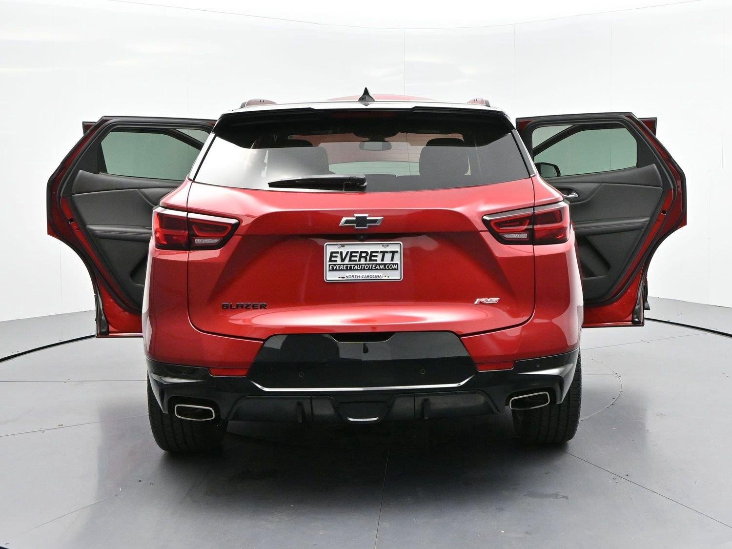Used 2024 Radiant Red Tintcoat Chevrolet RS image 39