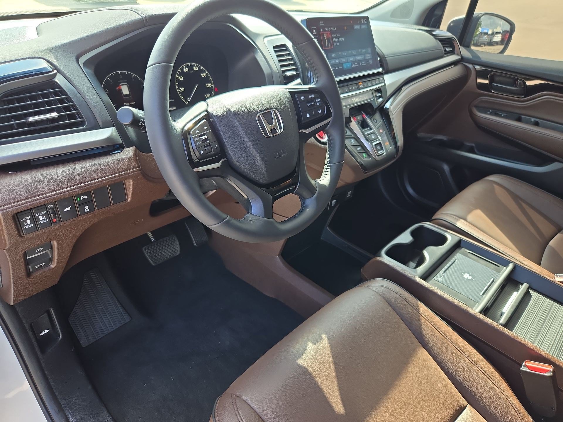 Certified Used 2026 Platinum White Pearl Honda Touring image 46
