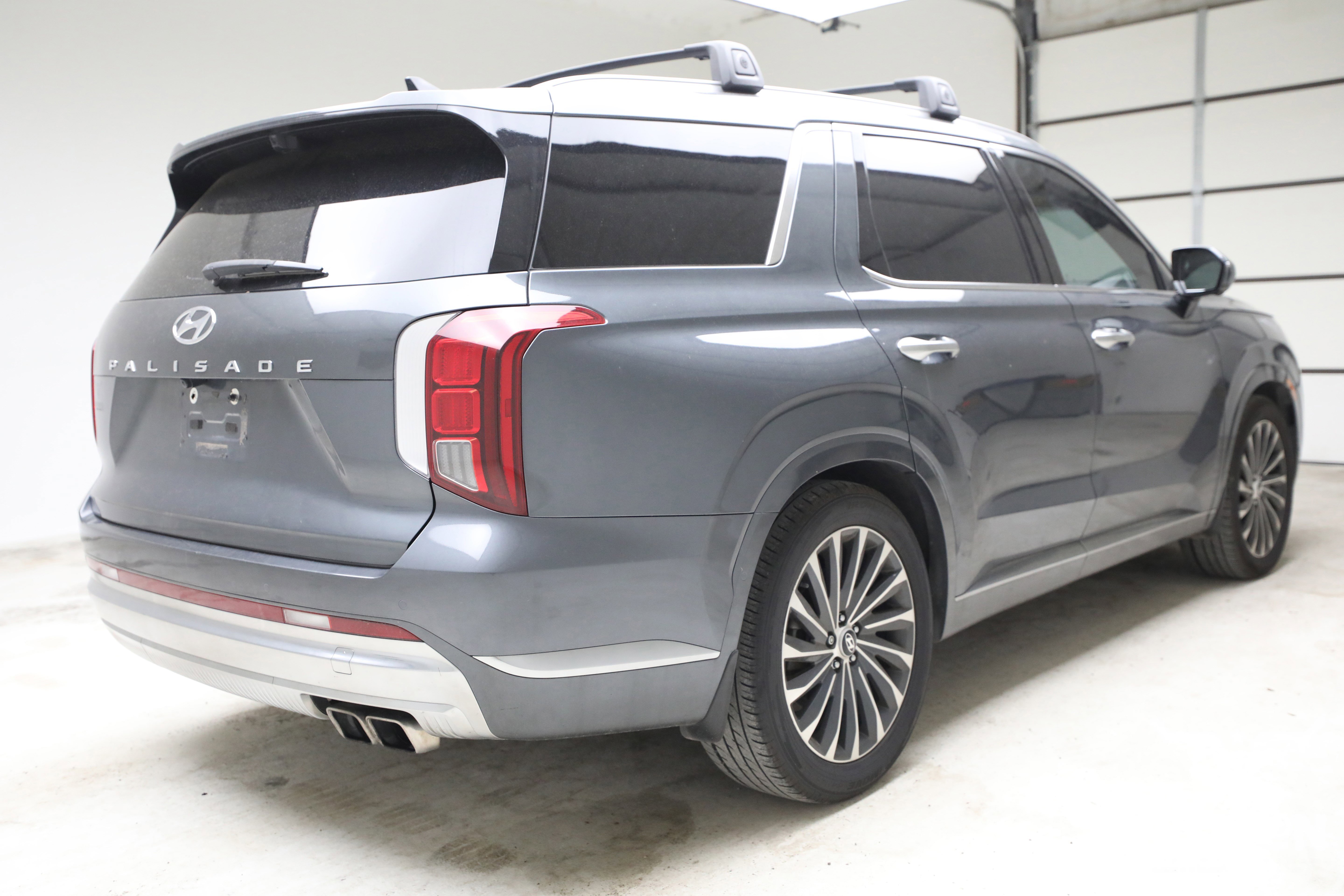 Used 2023 Steel Graphite Hyundai Y image 5
