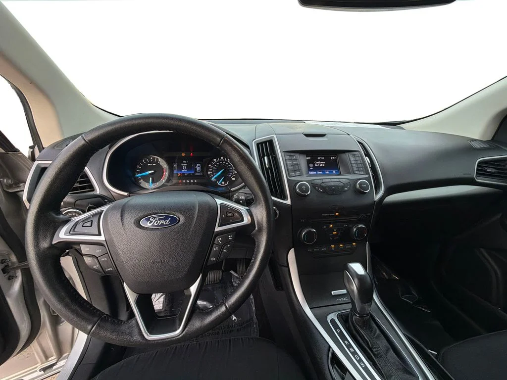 Used 2016 Ingot Silver Metallic Ford SEL image 21