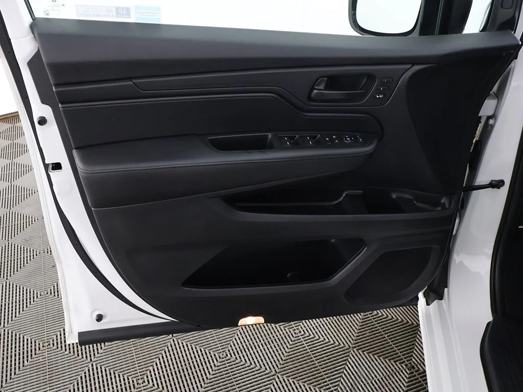 2026 Honda Odyssey Sport L - Photo 25