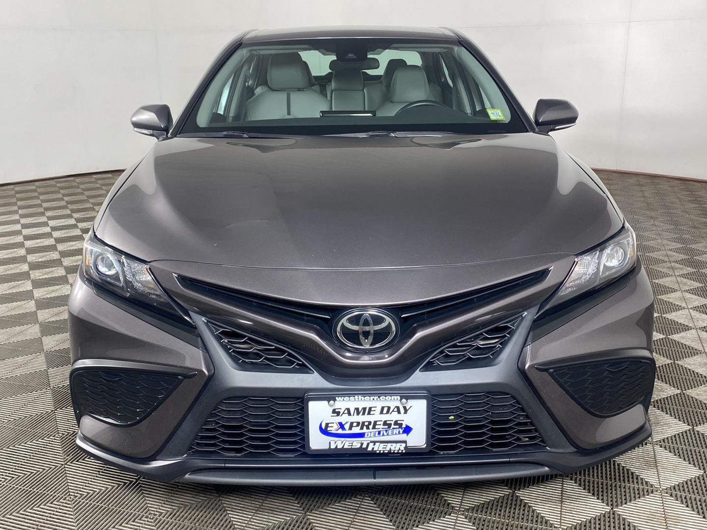 Used 2023 Predawn Gray Mica Toyota SE image 10