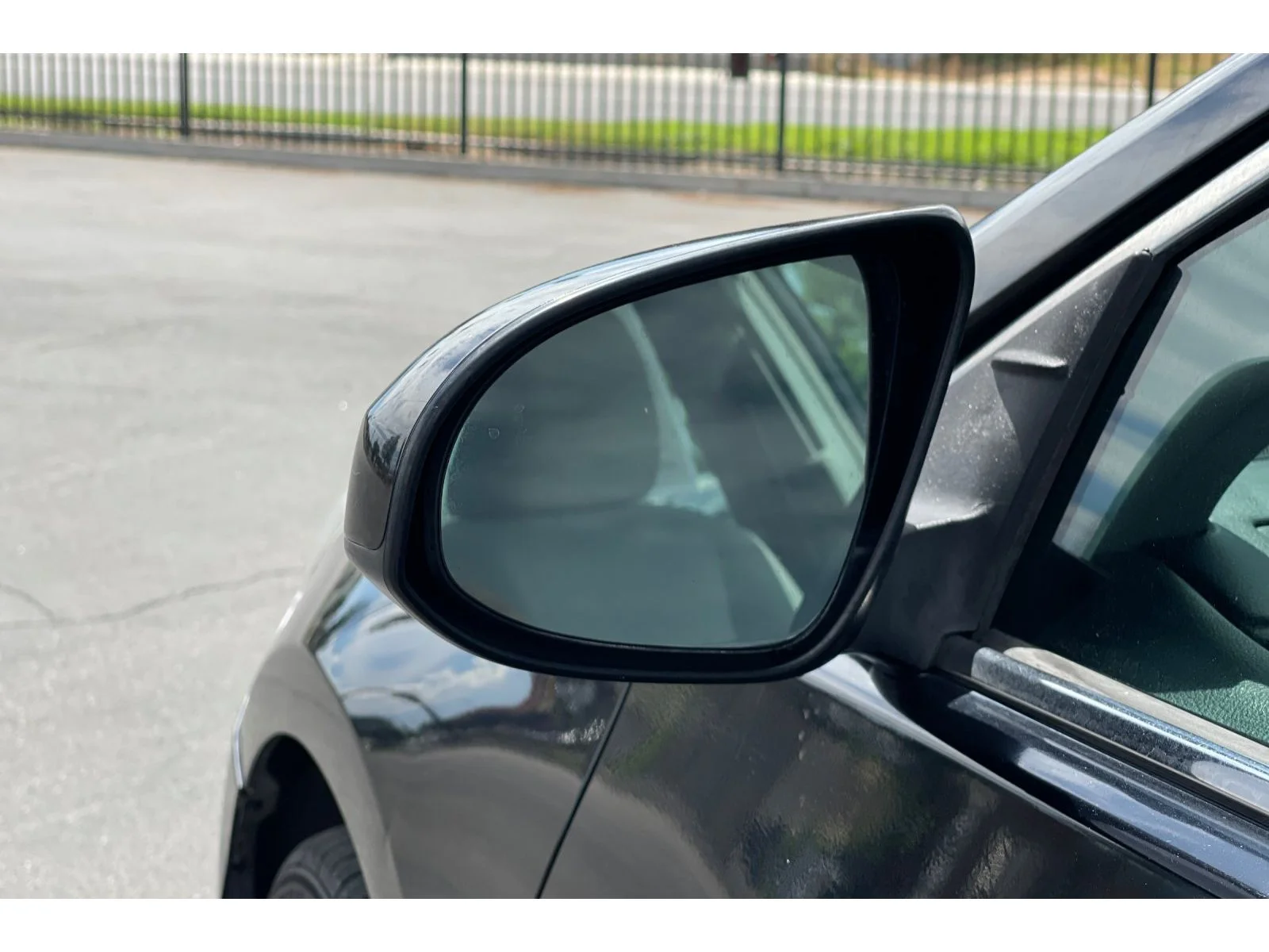 Used 2015 Attitude Black Toyota LE image 11