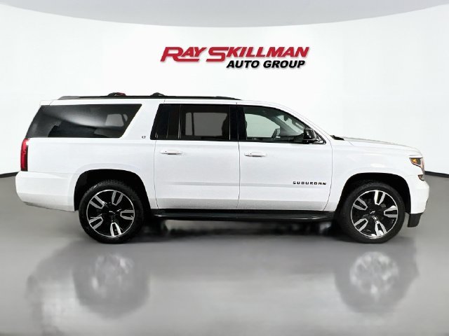2018 Chevrolet Suburban LT - Photo 8