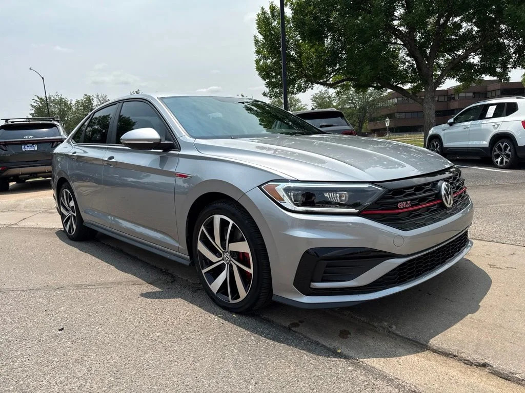Used 2020  Volkswagen 2.0T S image 7